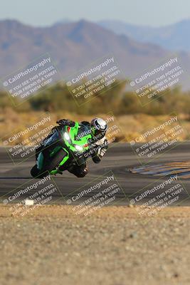 media/Dec-09-2023-SoCal Trackdays (Sat) [[76a8ac2686]]/Turn 15 Set 1 (230pm)/